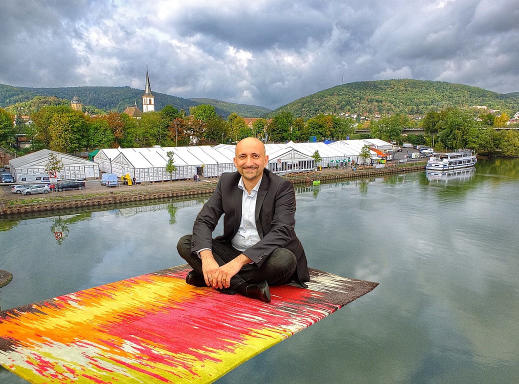 Rundflge mit dem fliegenden Teppich ber das MSP - EXPO Gelnde in Lohr a. Main