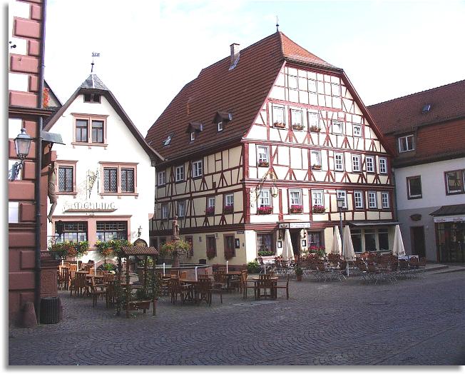 Gasthaus Schönbrunnen in der Lohrer Fussgängerzone
