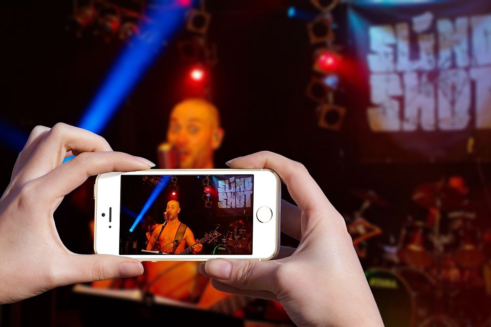 Rock Around the Christmas T(h)ree mit Slingshot