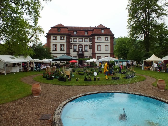 schloss_steinbach_2012_001.jpg