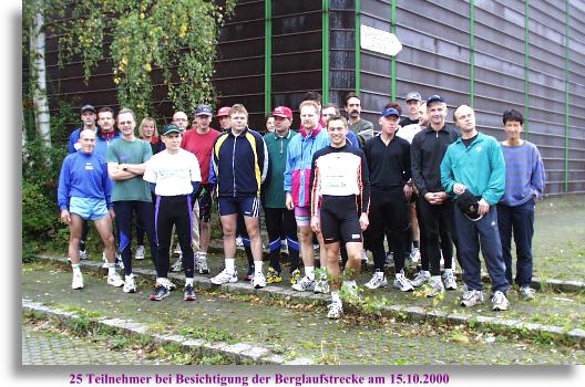 25 Teilnehmer bei Besichtigung der Berlaufstrecke am 15.10.2000