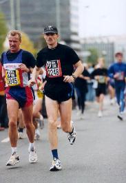 Bernd Schrauth mit der Startnr.2248 beim Marathon in Frankfurt
