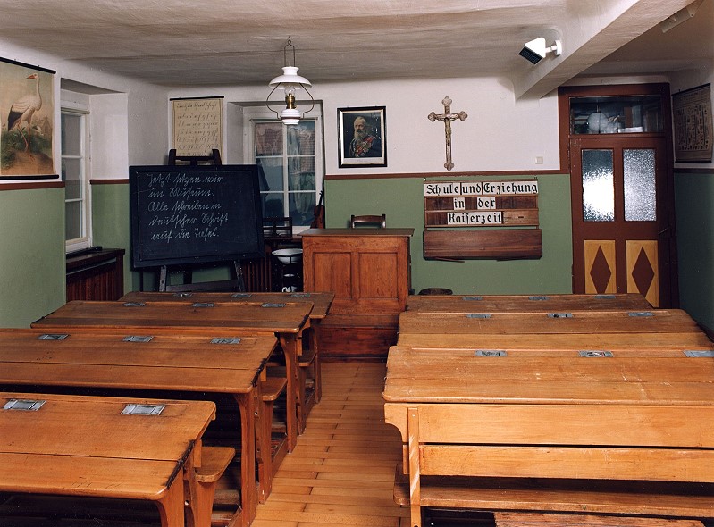 Klassenzimmer um 1910 im Lohrer Schulmuseum