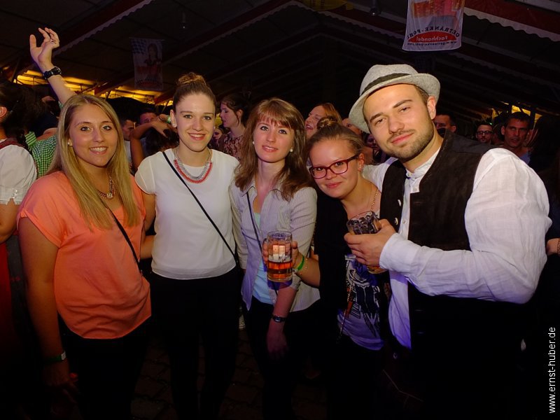 barbedwire2015__625.jpg