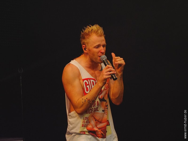 barbedwire2015__626.jpg