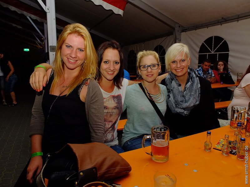 barbedwire2015__636.jpg