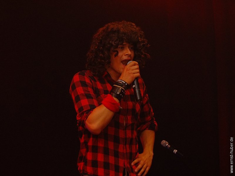 barbedwire2015__639.jpg