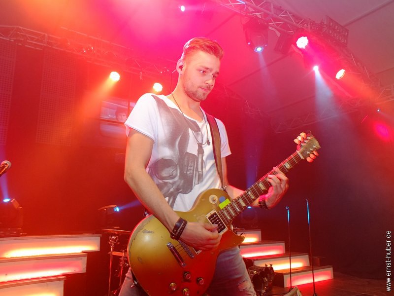 barbedwire2015__722.jpg