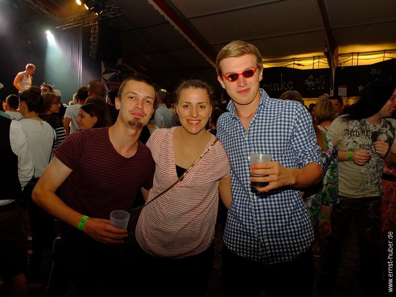 barbedwire2015__916.jpg