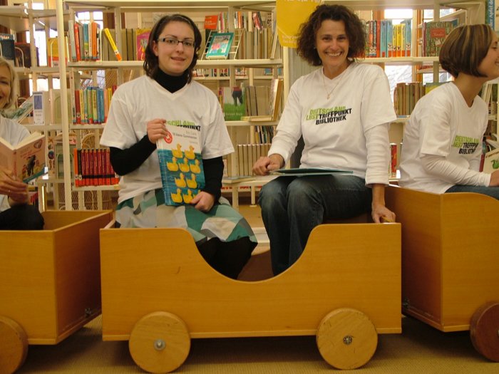 bibliothek_014.jpg