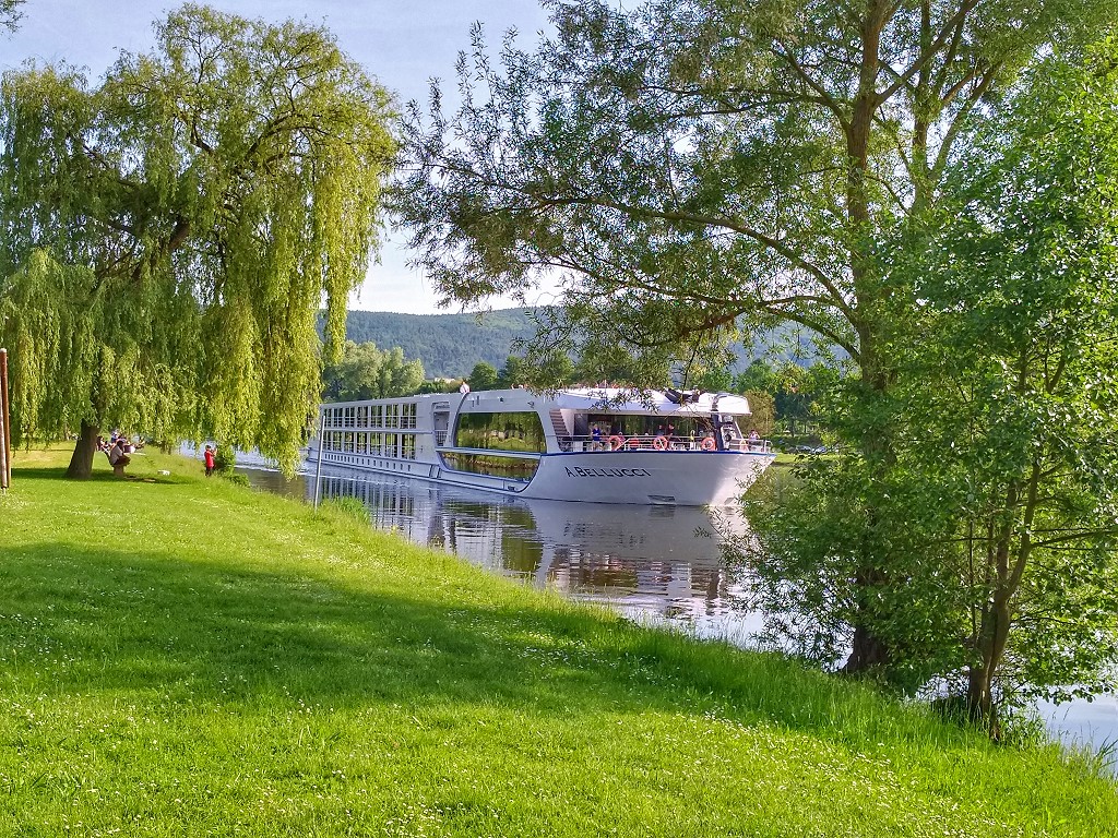 Am Mainufer in Lohr a. Main Sendelbach