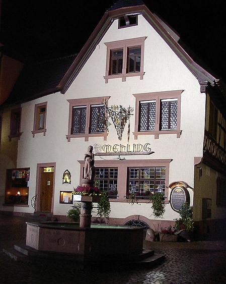 Einen guten Start ins neue Jahr 2005 wünscht Ernst Huber