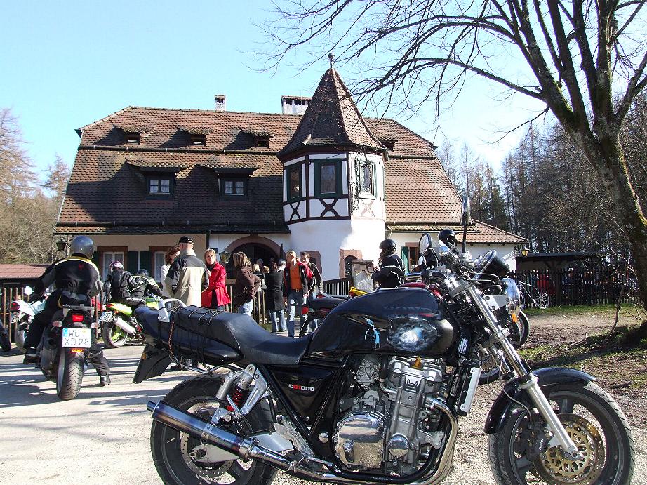 Die Motorradsaison an der Bayrischen Schanz ist eröffnet.