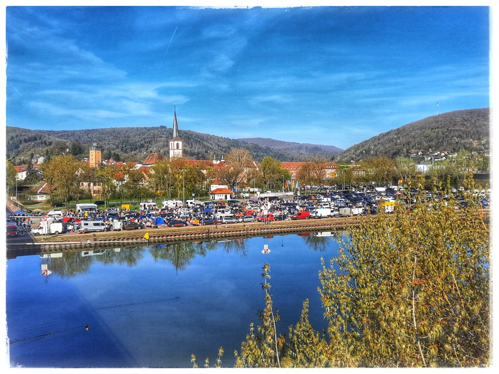 Flohmarkt auf der Mainlnde in der Schneewittchenstadt Lohr a. Main
