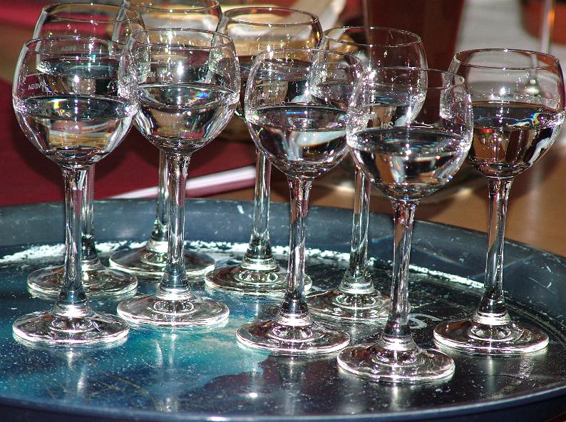 Degusation von Edelbr&auml;nden im Weinhaus Rose in Lohr a. Main