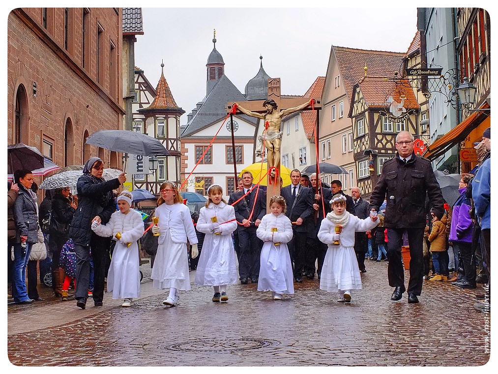 Die Lohrer Karfreitagsprozession 2016