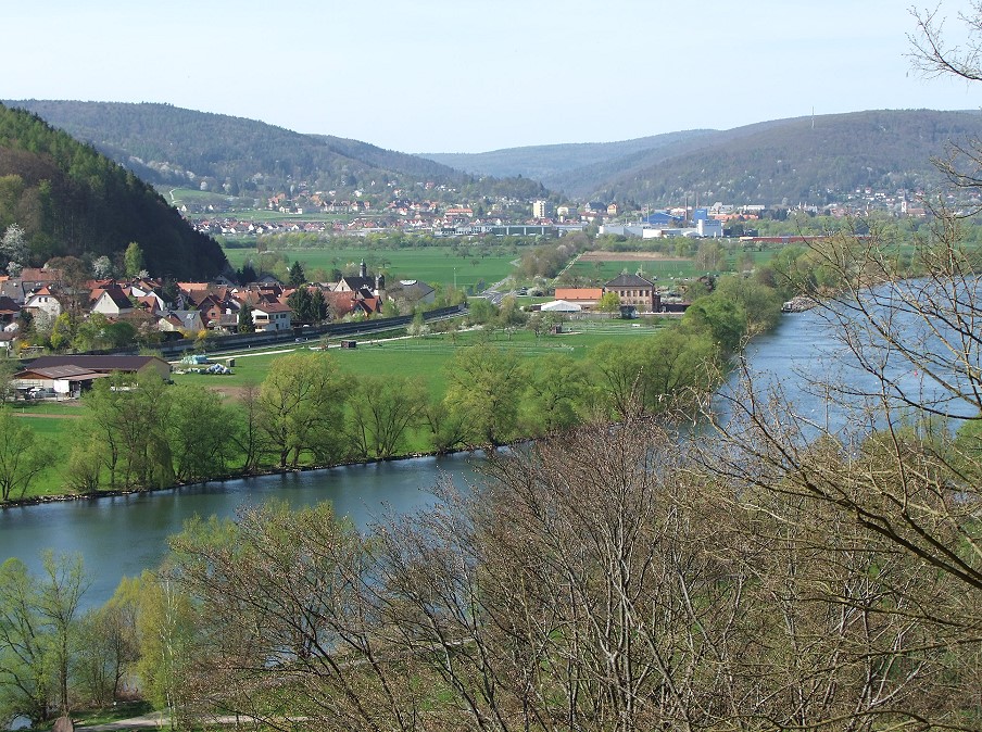 Blick vom Zellerberg bei Pflochsbach auf Rodenbach und Lohr a. Main