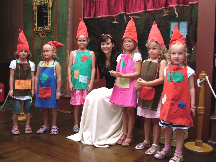 Märchenstunde mit Schneewittchen im  Schloss zu Lohr a. Main