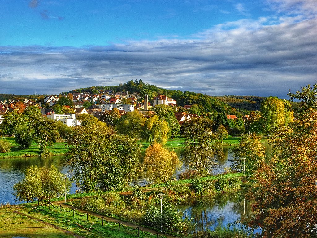 Blick von der Alten Mainbrcke auf Sendelbach