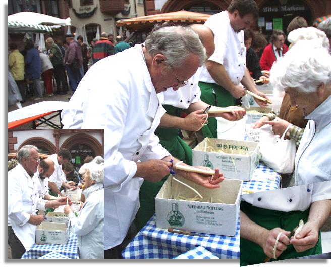 Spargelschälaktion auf dem Lohrer Marktplatz