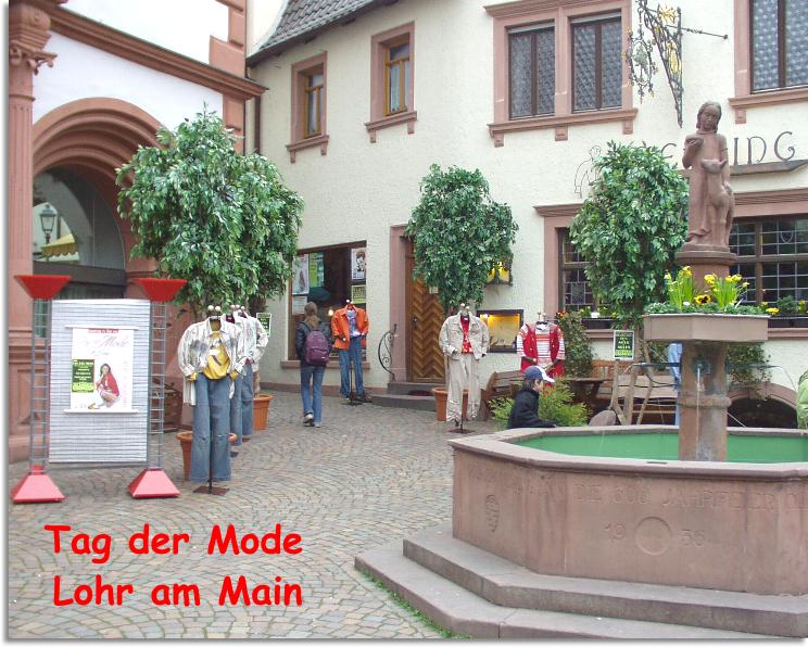 Tag der Mode am 25.3.2004 in Lohr am Main .. Klicken sie auf das Bild für mehr Fotos...