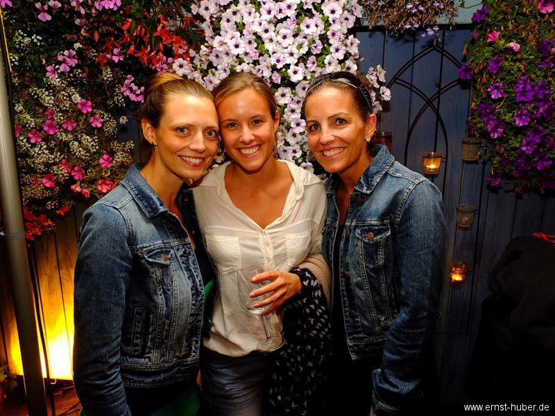 summerparty_370.jpg
