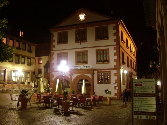 rathaus_lohr.jpg