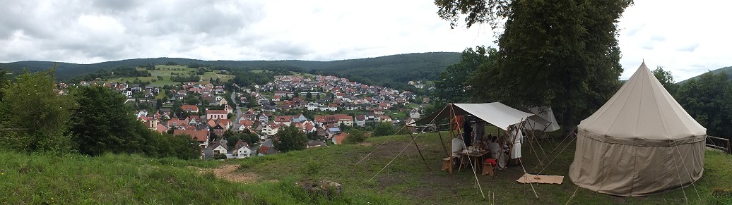 Blick von Burg Bartenstein auf Partenstein