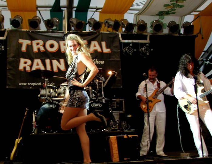tropicalrain_066.jpg