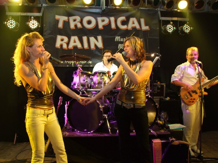 tropicalrain_193.jpg