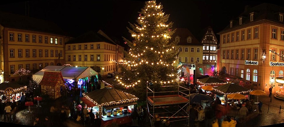 Der Karlstadt Marktplatz am 2. 12. 2011