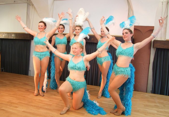 hughesdancers_551.jpg