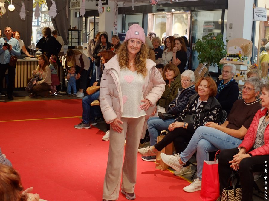 herbstmode2025-__384.jpg