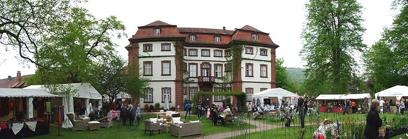 Frühling in Haus und Garten Schloss Steinbach