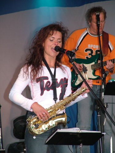 party006.jpg