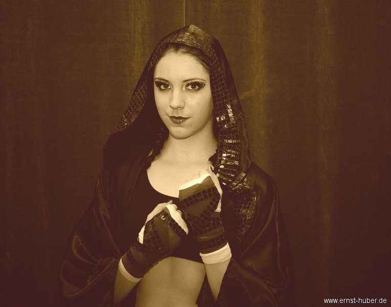 wombich2014__429sepia.jpg