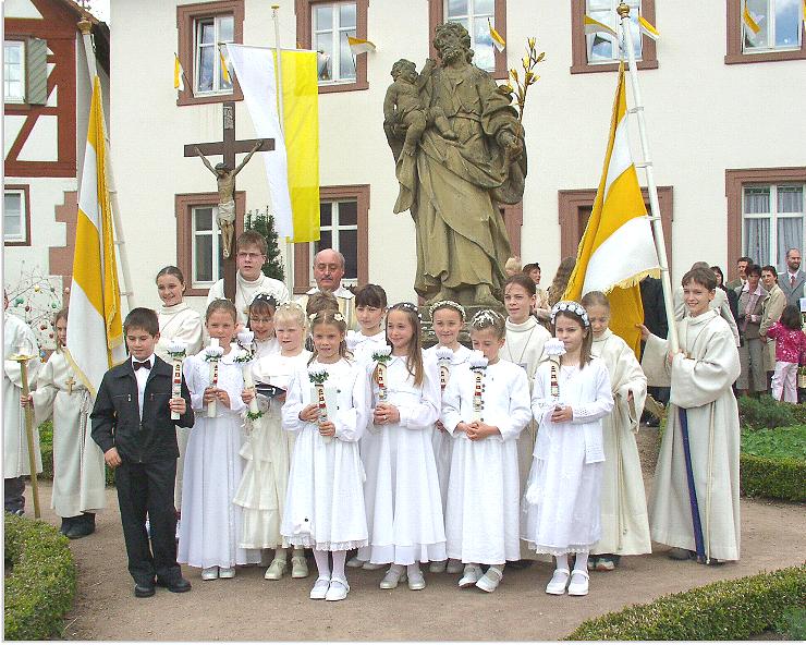 Erstkommunionkinder aus Lohr Steinbach*** Ein Klick für weitere Bilder***