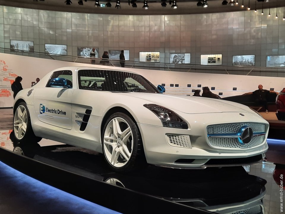 mercedes___100.jpg