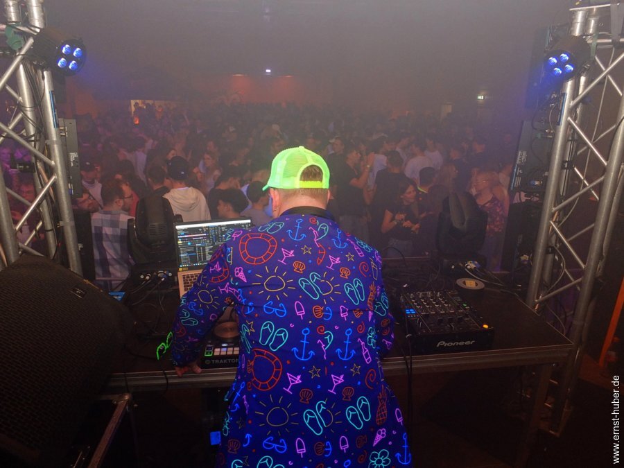neonparty2025-___035.jpg