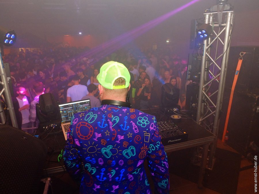 neonparty2025-___038.jpg