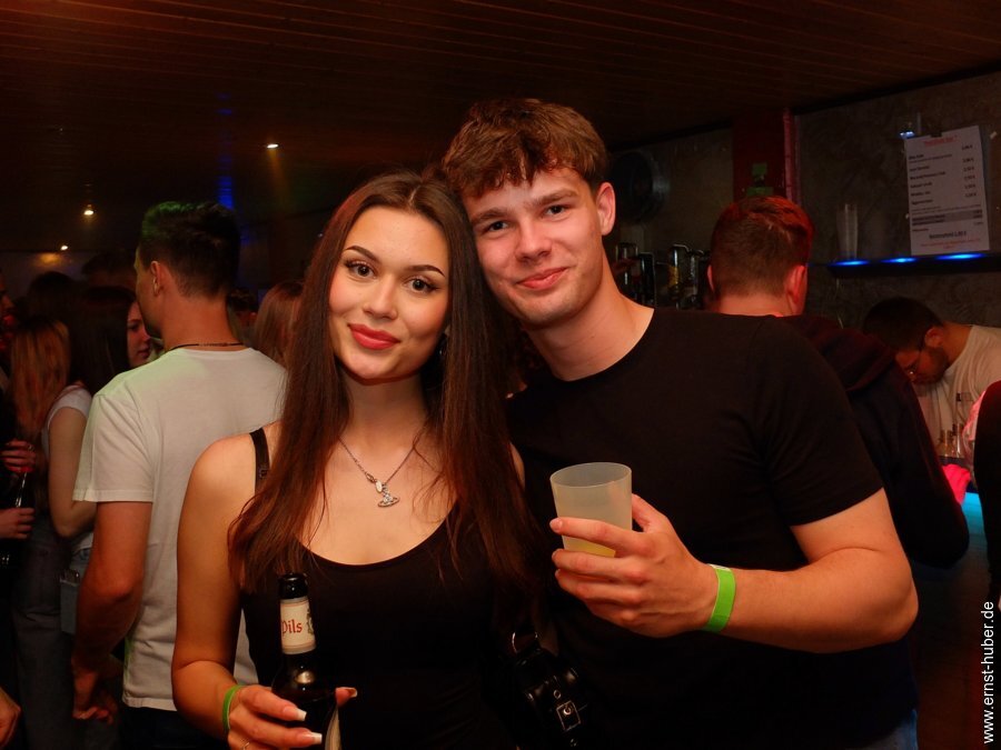 neonparty2025-___041.jpg