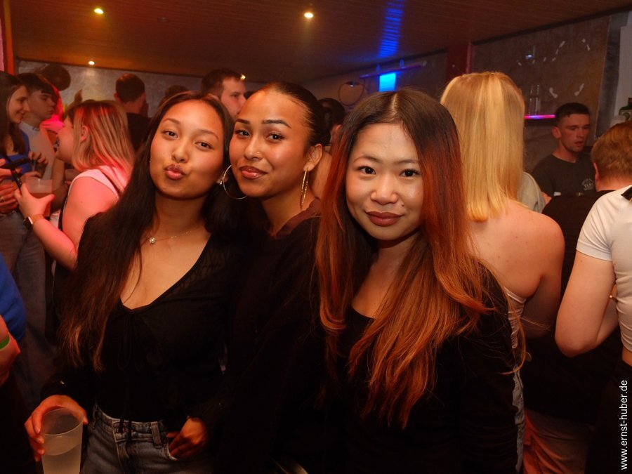 neonparty2025-___043.jpg