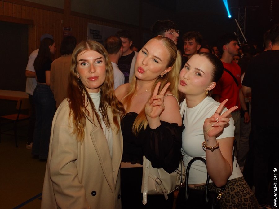 neonparty2025-___070.jpg