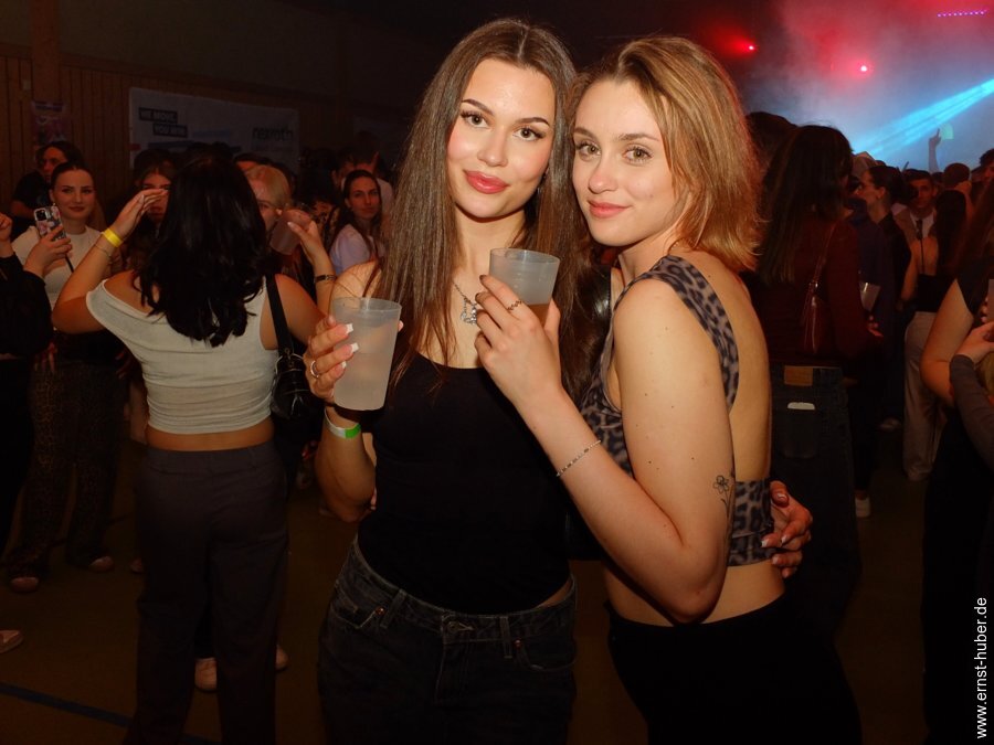 neonparty2025-___074.jpg