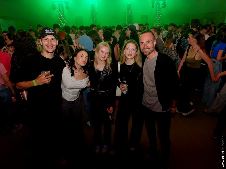 neonparty2025-___078.jpg