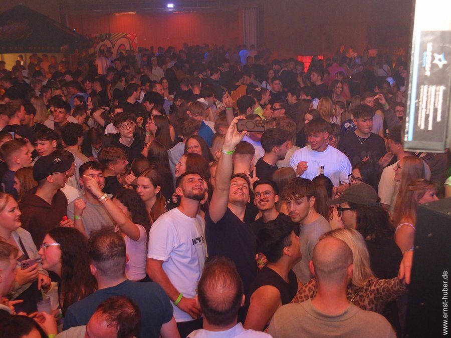 neonparty2025-___123.jpg