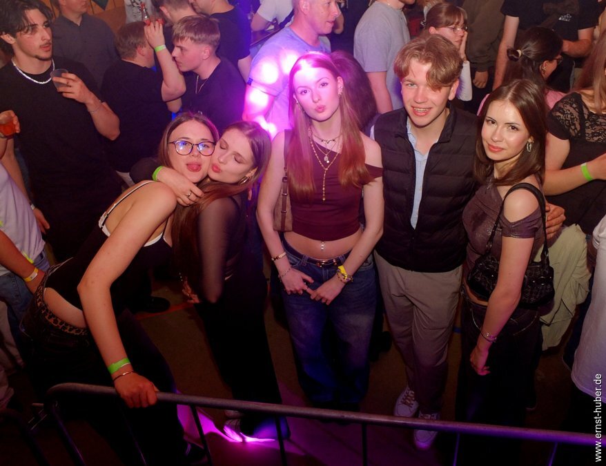 neonparty2025-___128.jpg