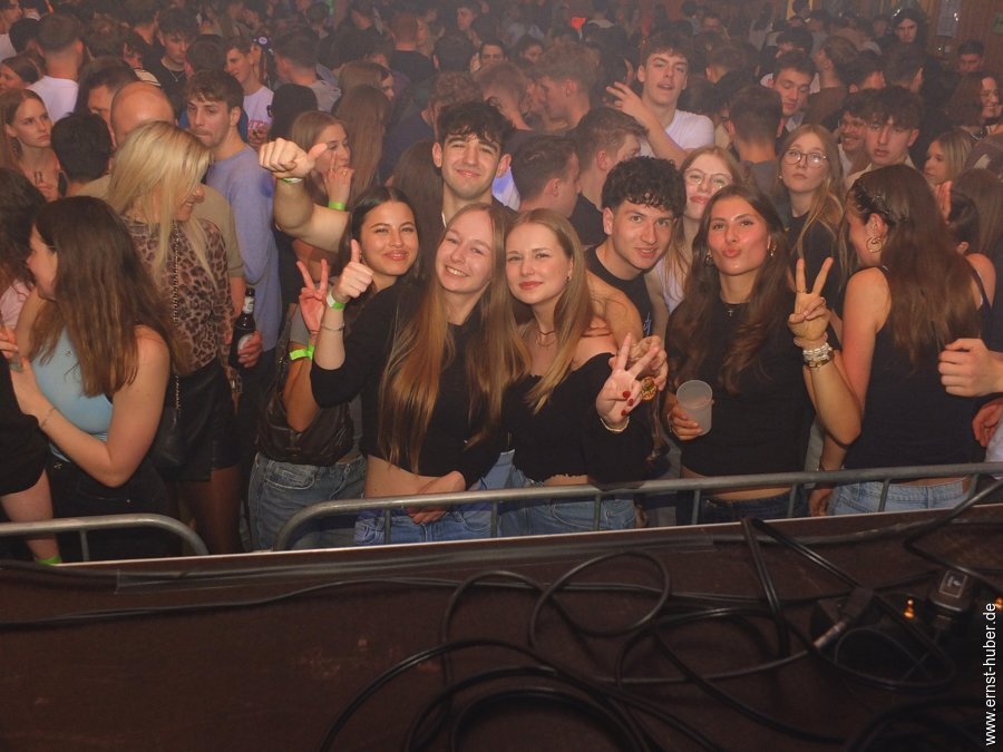 neonparty2025-___145.jpg