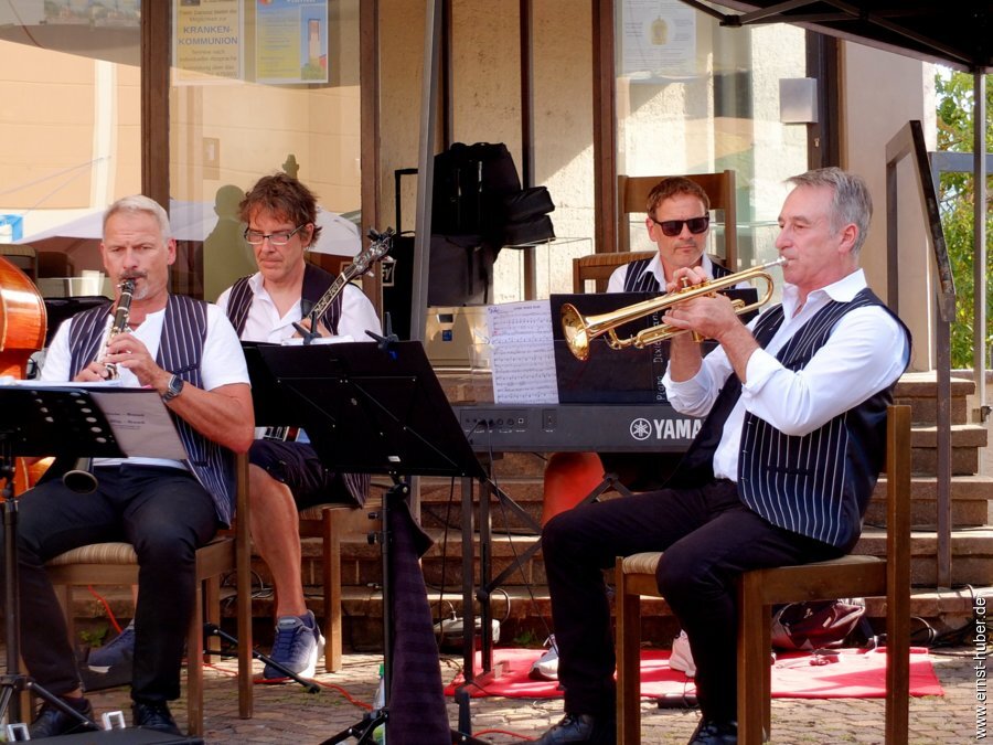 pfarrfestseba__010.jpg