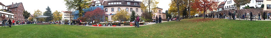 Flohmarkt am Rambourfest 2011 in der städtischen Anlage